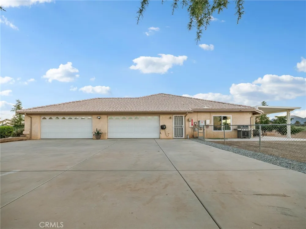 6232 Coriander Oak Hills, CA 92344