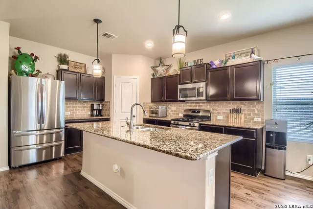 32111 CAMELLIA BND Bulverde, TX 78163