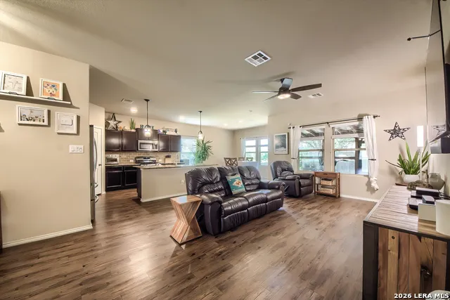 32111 CAMELLIA BND Bulverde, TX 78163