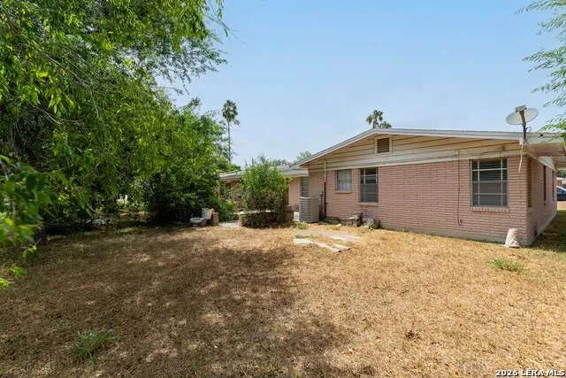 1209 W Esperanza Ave. McAllen, TX 78501