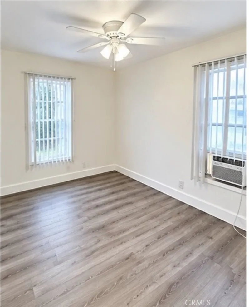 1715 Glenoaks Boulevard Burbank, CA 91504