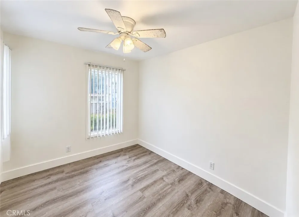 1715 Glenoaks Boulevard Burbank, CA 91504