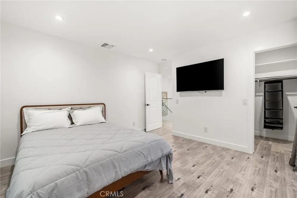 4630 Cedros Avenue Sherman Oaks, CA 91403