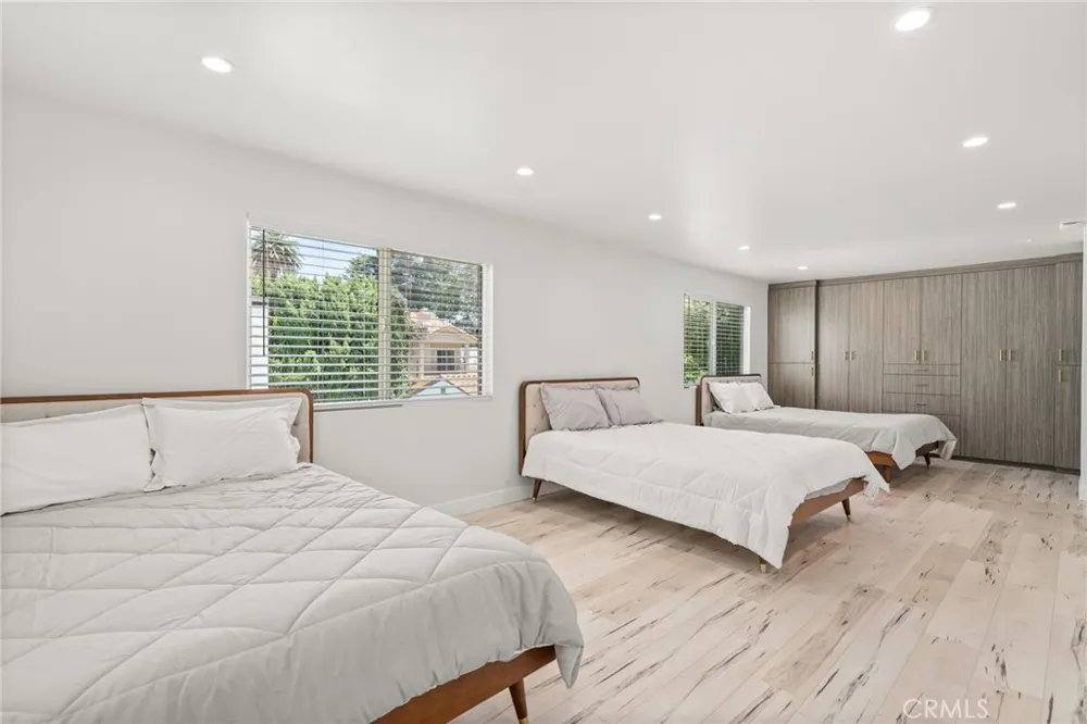 4630 Cedros Avenue Sherman Oaks, CA 91403