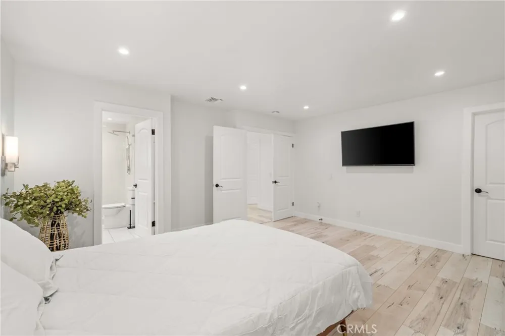 4630 Cedros Avenue Sherman Oaks, CA 91403
