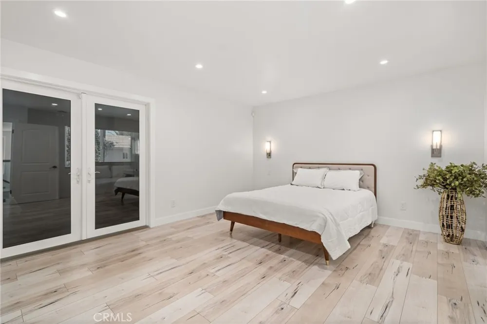 4630 Cedros Avenue Sherman Oaks, CA 91403