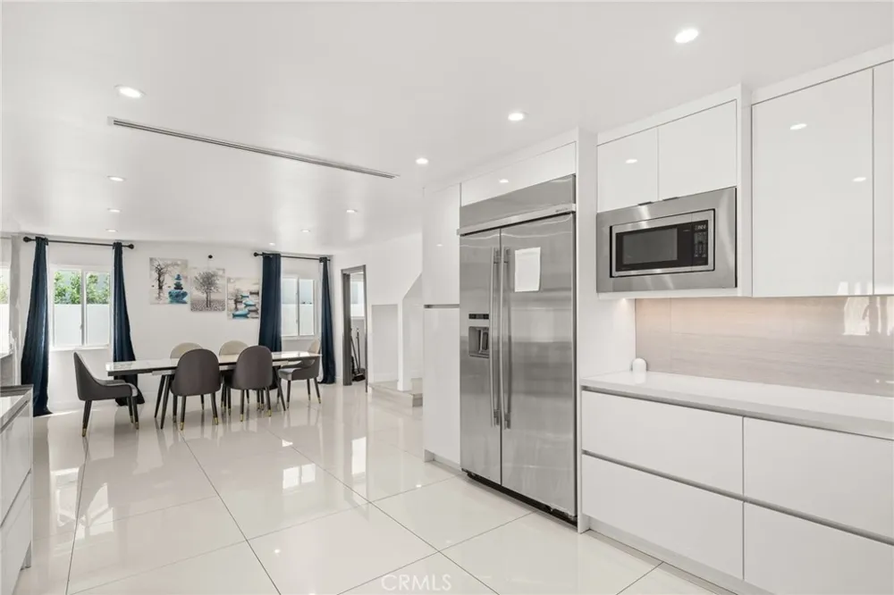 4630 Cedros Avenue Sherman Oaks, CA 91403