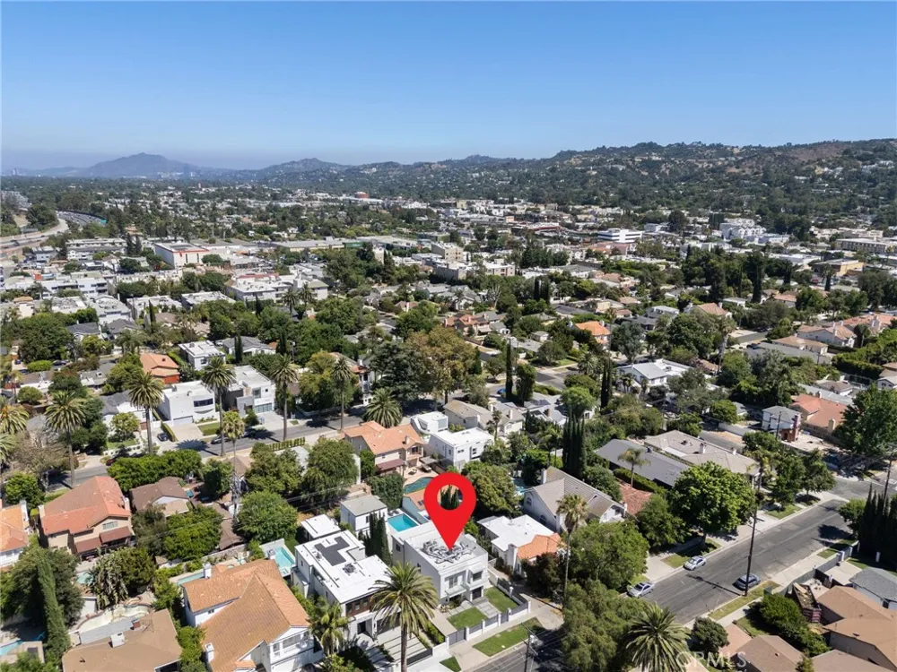 4630 Cedros Avenue Sherman Oaks, CA 91403