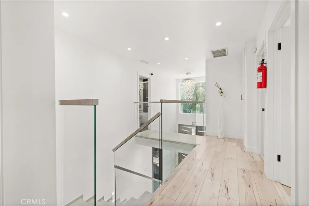 4630 Cedros Avenue Sherman Oaks, CA 91403