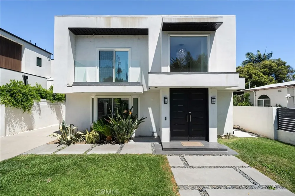 4630 Cedros Avenue Sherman Oaks, CA 91403