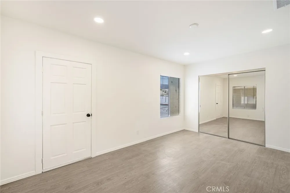 636 Pioneer Drive #1 Glendale, CA 91203