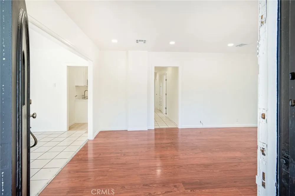 636 Pioneer Drive #1 Glendale, CA 91203