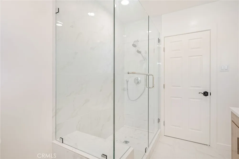 636 Pioneer Drive #1 Glendale, CA 91203
