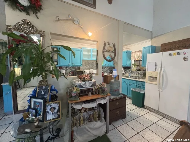563 LA PALOMA DR Eagle Pass, TX 78852
