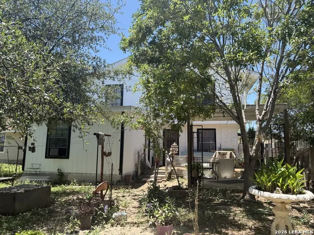 563 LA PALOMA DR Eagle Pass, TX 78852