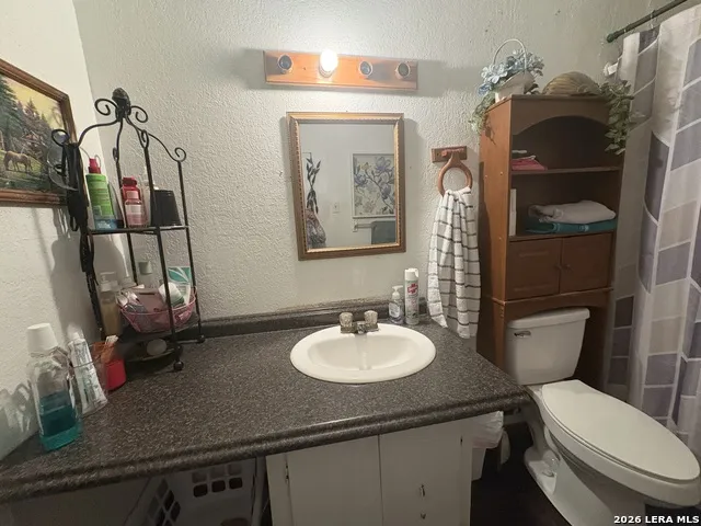 563 LA PALOMA DR Eagle Pass, TX 78852