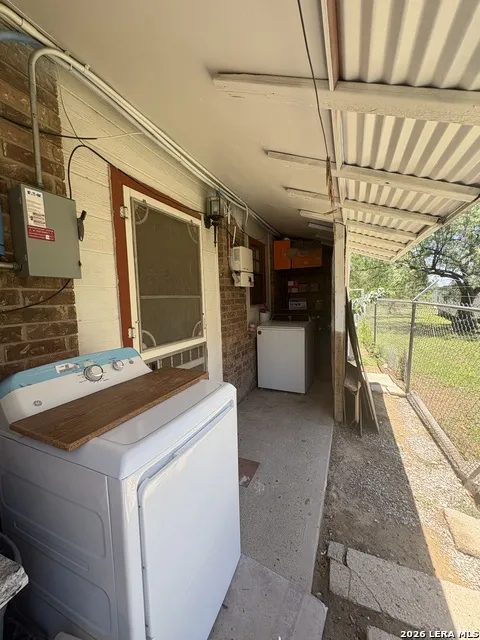 563 LA PALOMA DR Eagle Pass, TX 78852