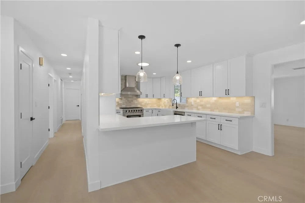 24 S Ash St Redlands, CA 92373