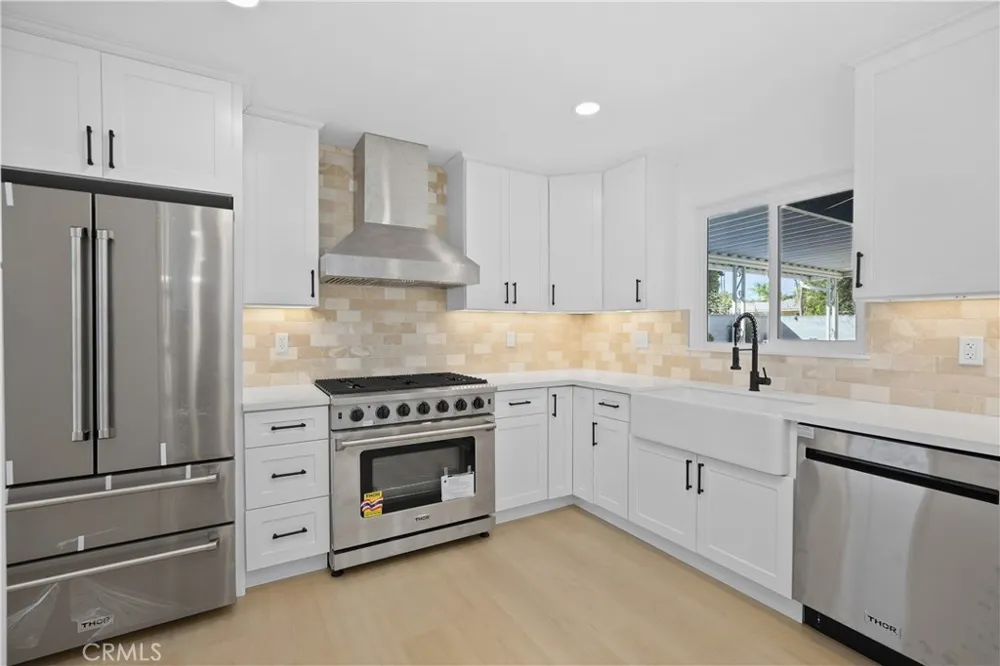 24 S Ash St Redlands, CA 92373