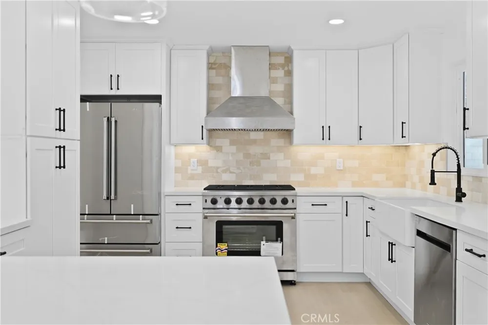 24 S Ash St Redlands, CA 92373