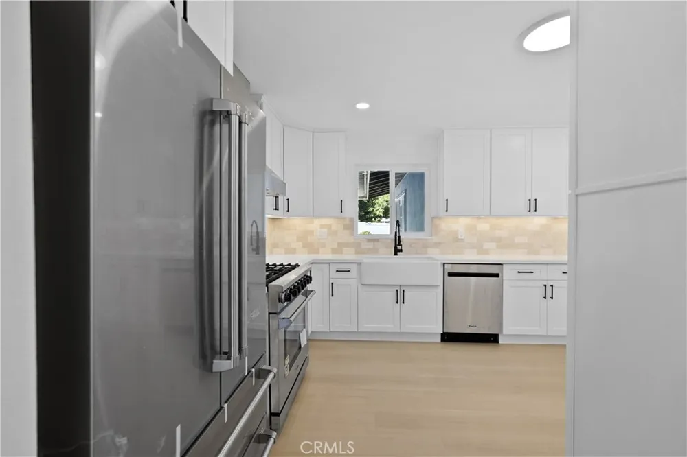 24 S Ash St Redlands, CA 92373