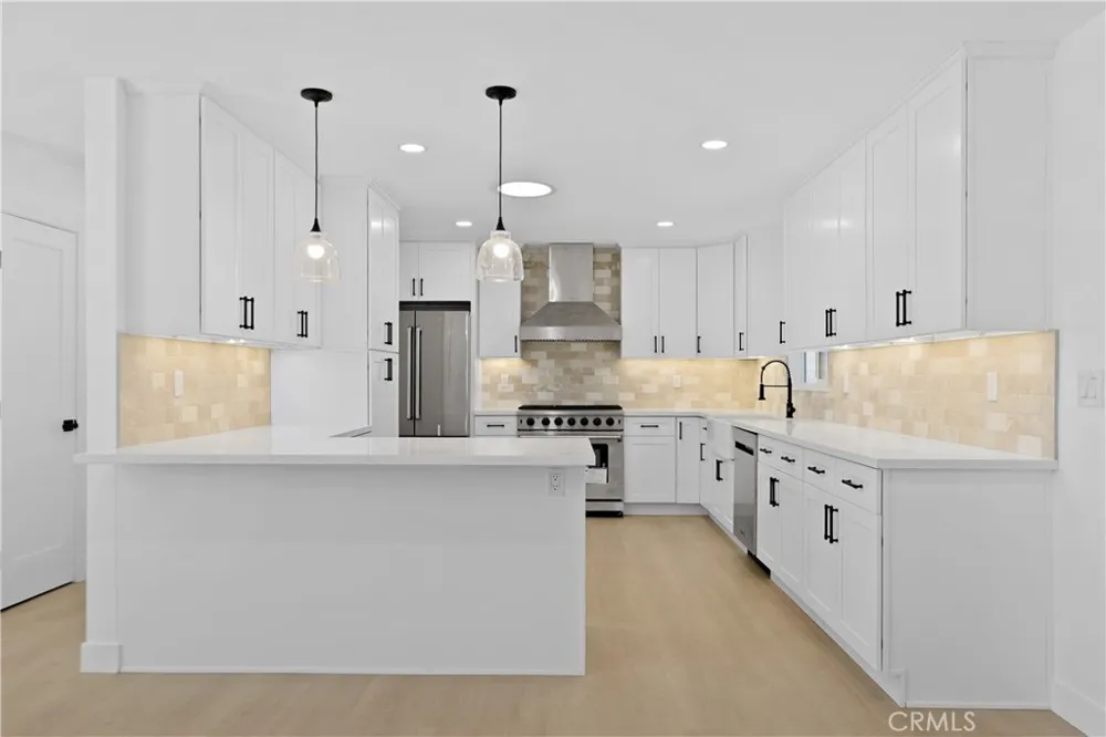 24 S Ash St Redlands, CA 92373