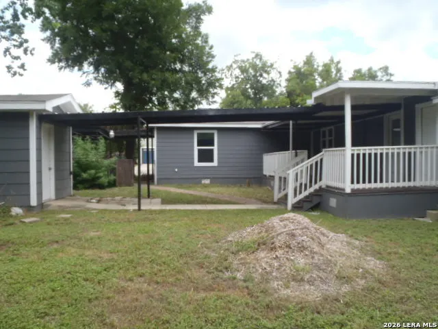 297 S HACKBERRY AVE New Braunfels, TX 78130
