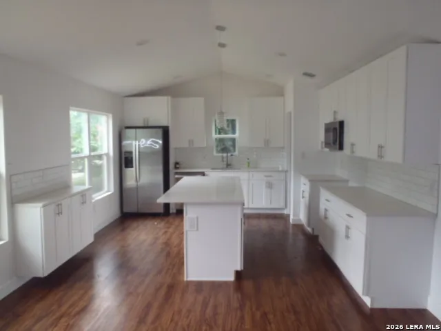 297 S HACKBERRY AVE New Braunfels, TX 78130