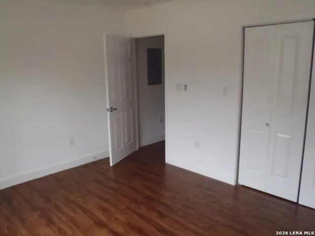 297 S HACKBERRY AVE New Braunfels, TX 78130