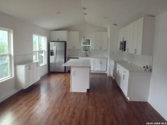 297 S HACKBERRY AVE New Braunfels, TX 78130