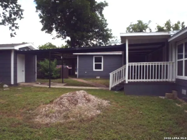 297 S HACKBERRY AVE New Braunfels, TX 78130