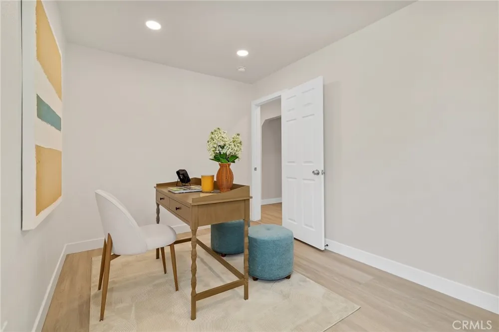 311 E Cummings Lane Long Beach, CA 90805