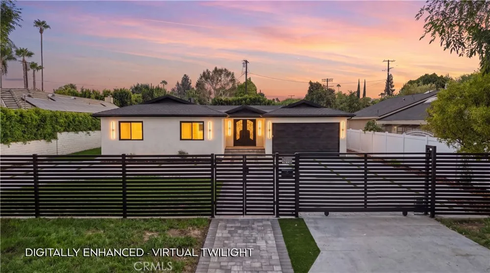 16158 Magnolia Encino, CA 91436