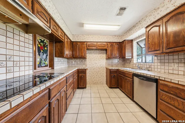 11695 Blanchard Atascosa, TX 78002