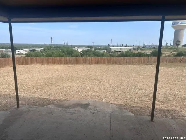 218 View Drive Eagle Pass, TX 78852