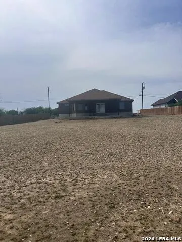 218 View Drive Eagle Pass, TX 78852