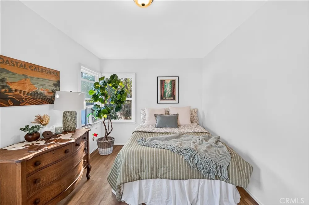 6724 De Celis Place Lake Balboa, CA 91406