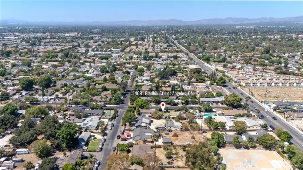 14691 Gledhill Panorama City, CA 91402