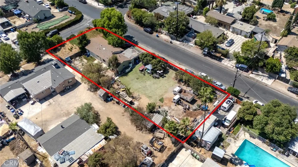 14691 Gledhill Panorama City, CA 91402