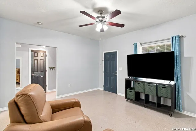 608 Whitman Ave San Antonio, TX 78211