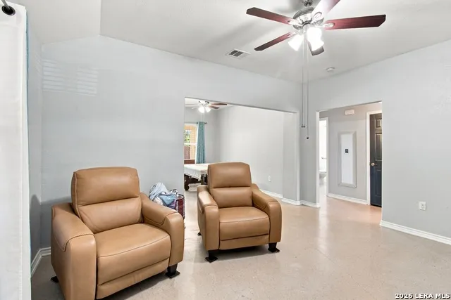 608 Whitman Ave San Antonio, TX 78211