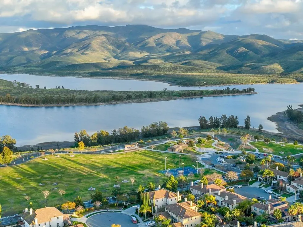 2750 Sparta Rd Unit 2 Chula Vista, CA 91915