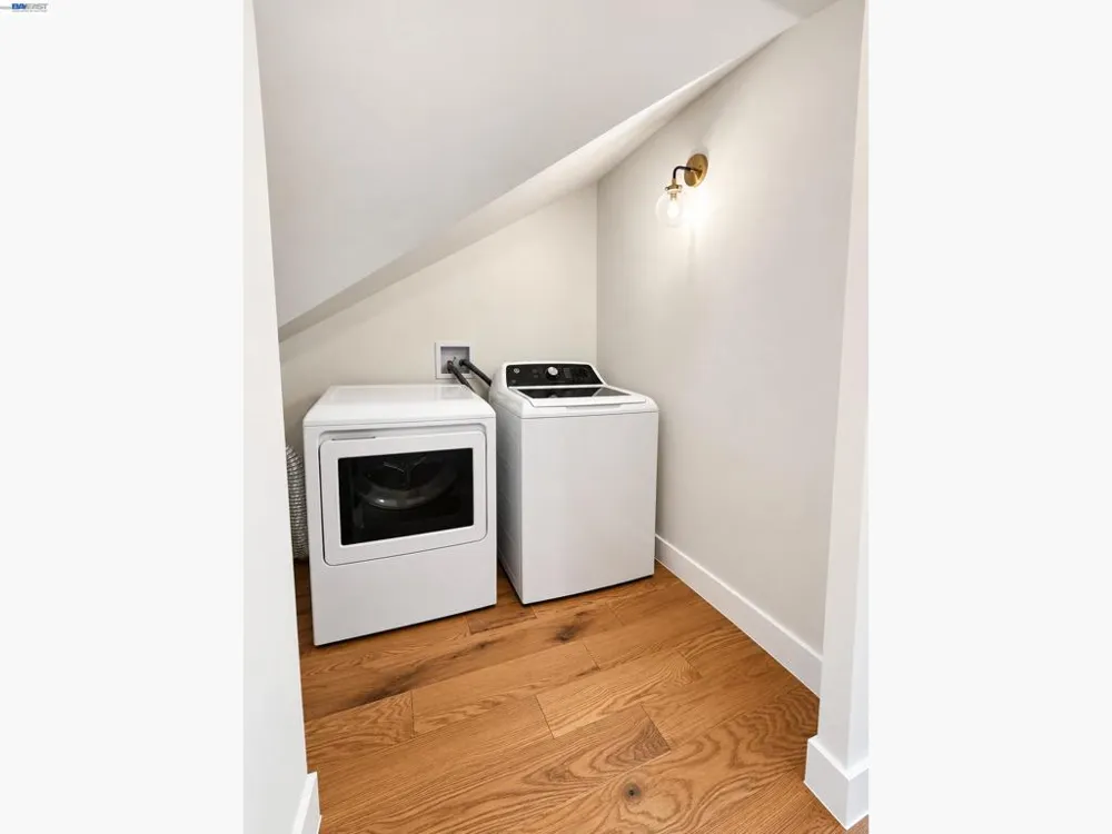 427 Locust St Santa Cruz, CA 95060