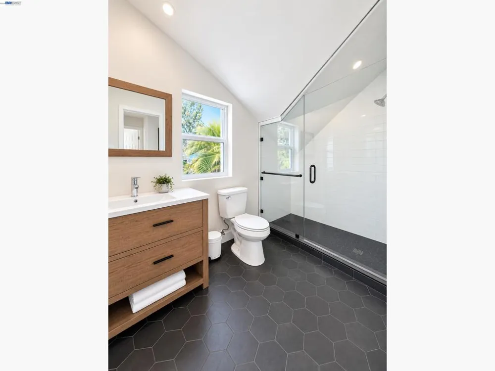427 Locust St Santa Cruz, CA 95060
