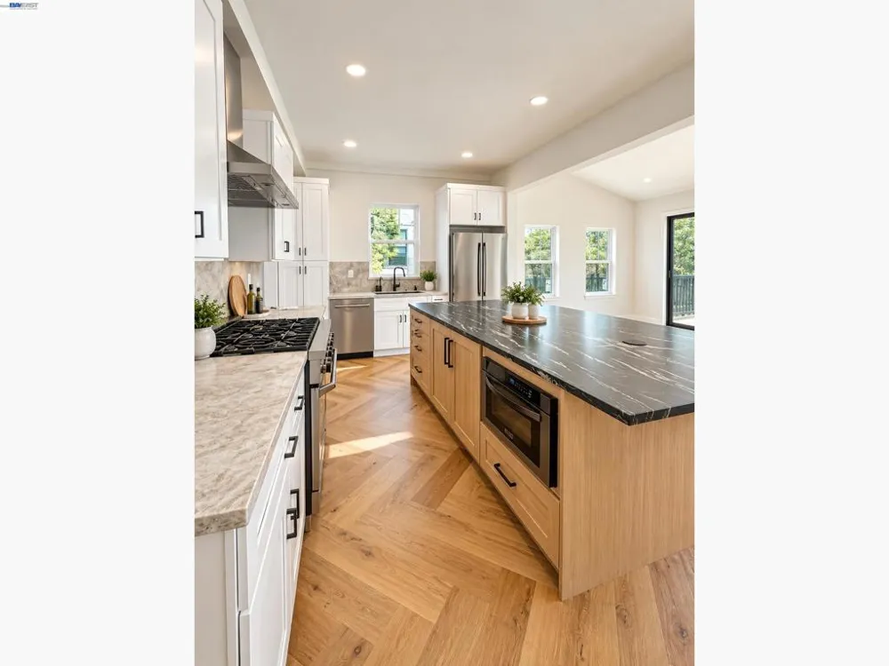 427 Locust St Santa Cruz, CA 95060