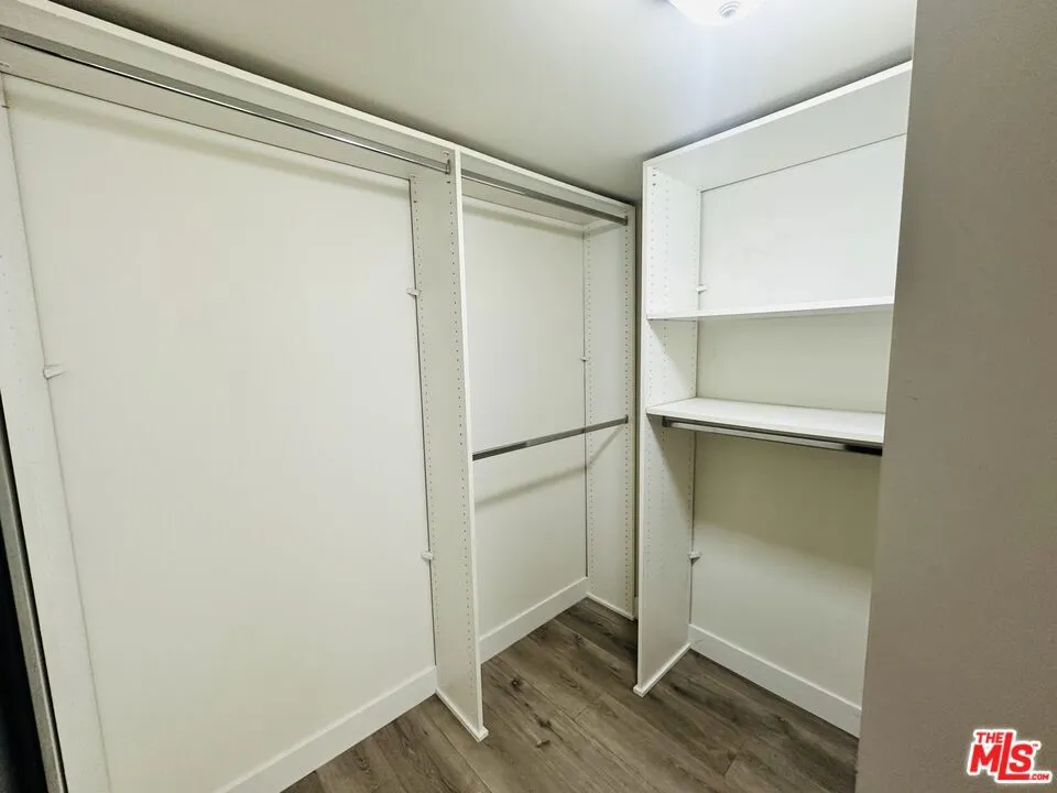 4443 Saugus Avenue #1 Sherman Oaks, CA 91403