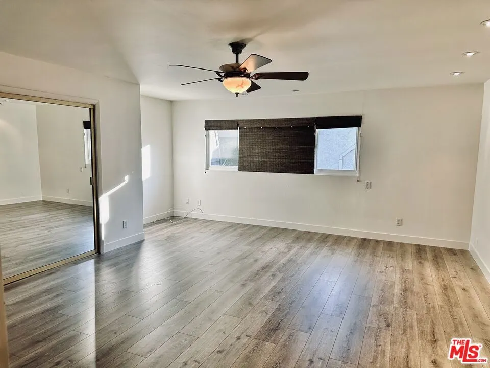 4443 Saugus Avenue #1 Sherman Oaks, CA 91403