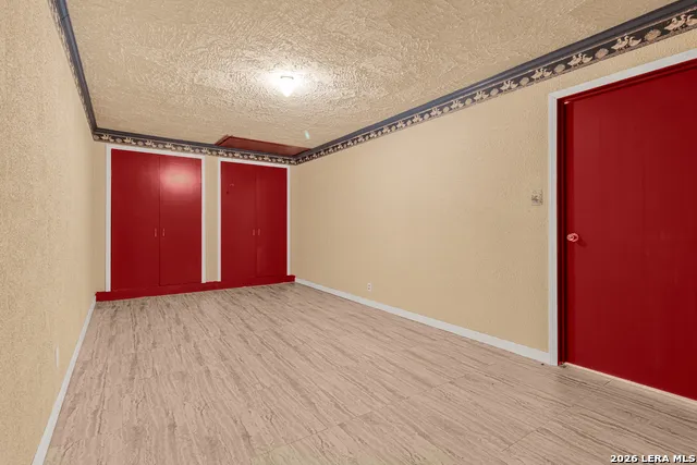 9602 County Road 5723 Castroville, TX 78009