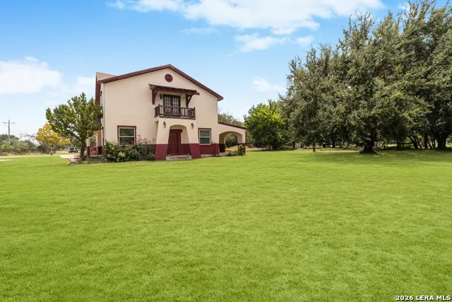 9602 County Road 5723 Castroville, TX 78009