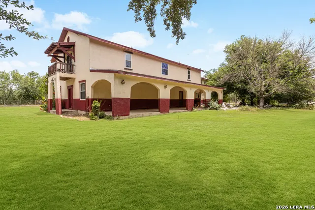 9602 County Road 5723 Castroville, TX 78009